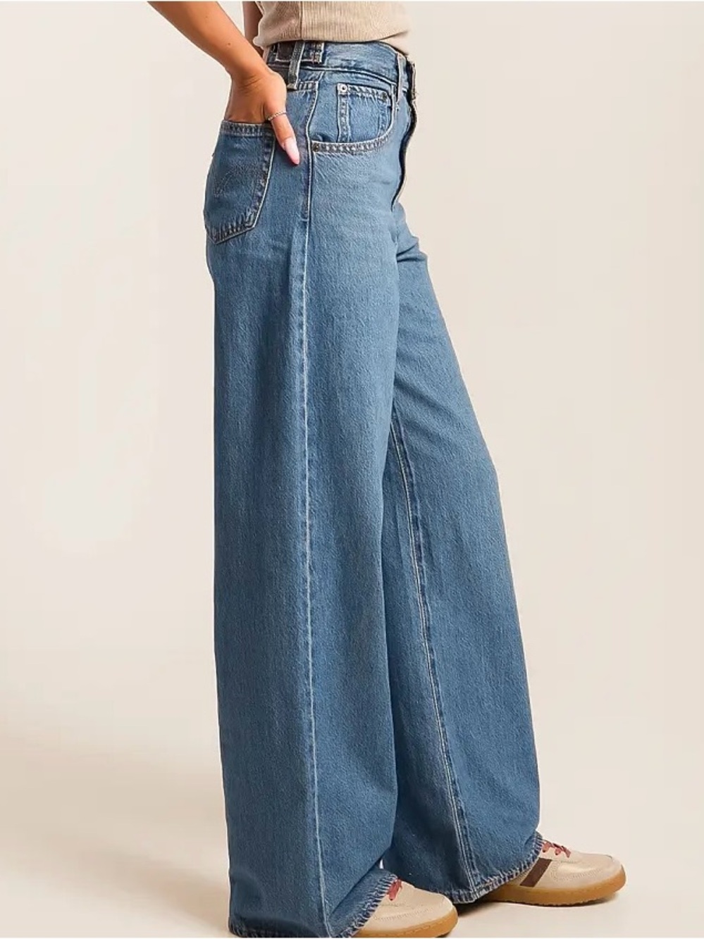 NWT Levi’s Cinch Baggy Wide Leg Jeans - Picture 2 of 13